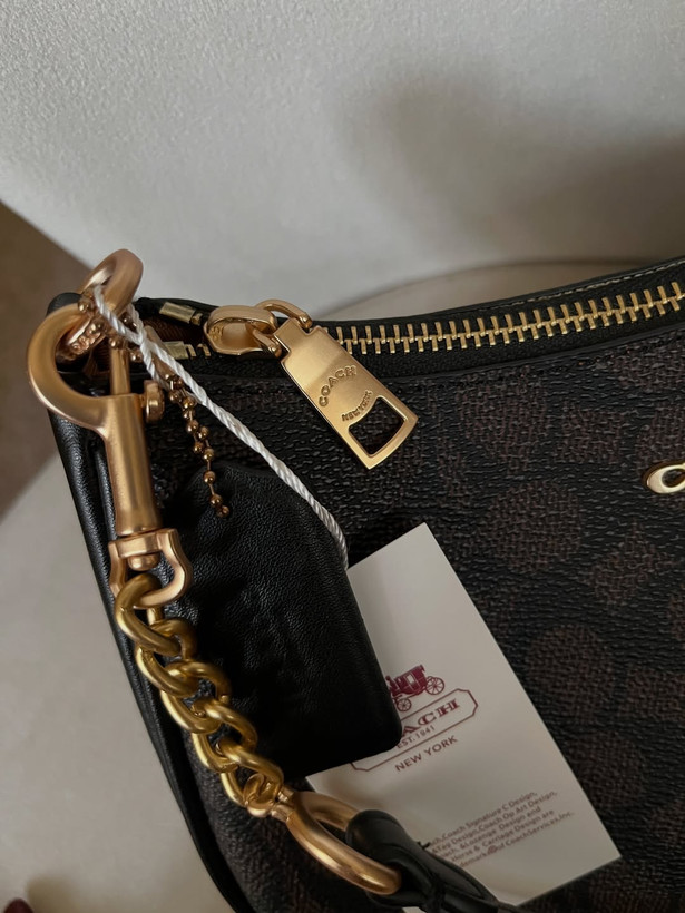 کیف دستی و دوشی وارداتی زنانه طرح کوچ